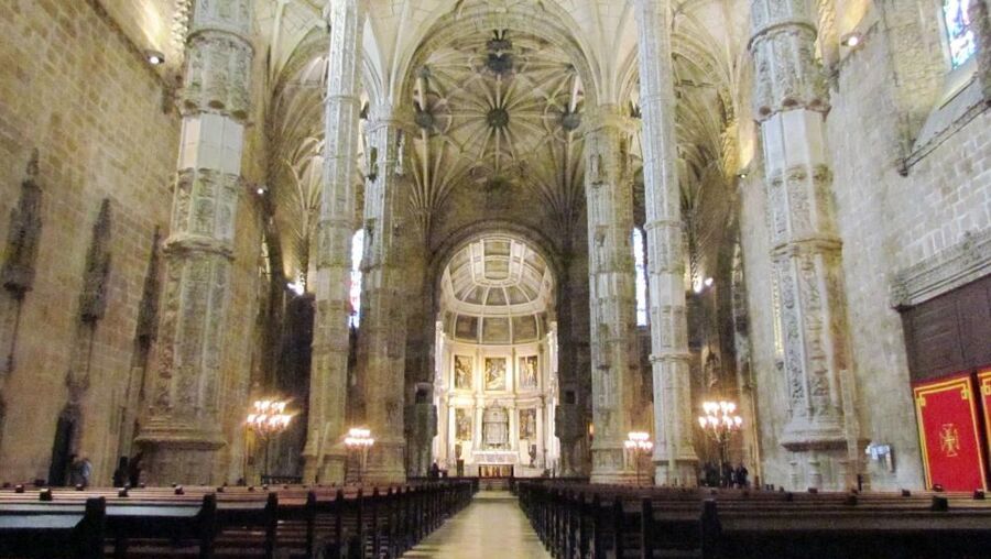 A view from inside the church of Santa Maria de Belém, in the Jerónimos monastery